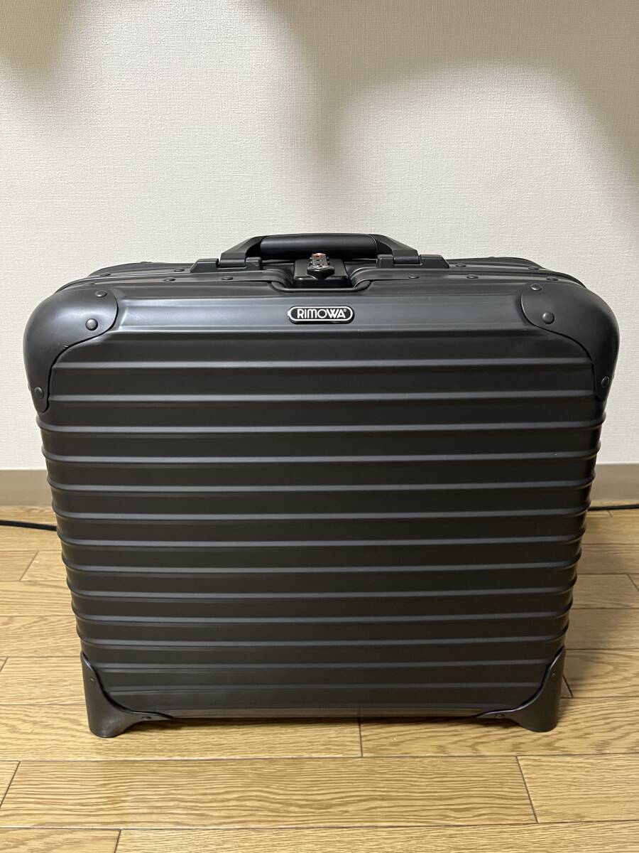 Yahoo!オークション -「リモワ 28l」の落札相場・落札価格 Yahoo!オークション -「リモワ 28l」の落札相場・落札価格