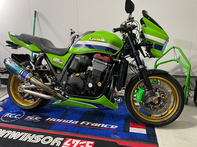 Yahoo!オークション -「zrx1100 カウル」(リア) (カワサキ用)の Yahoo!オークション -「zrx1100 カウル」(リア) (カワサキ用)の