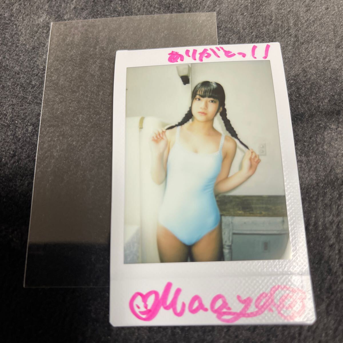 新品 小花真彩 チェキ サイン入り2 Yahoo!オークション -「チェキ 小花」の落札相場・落札価格