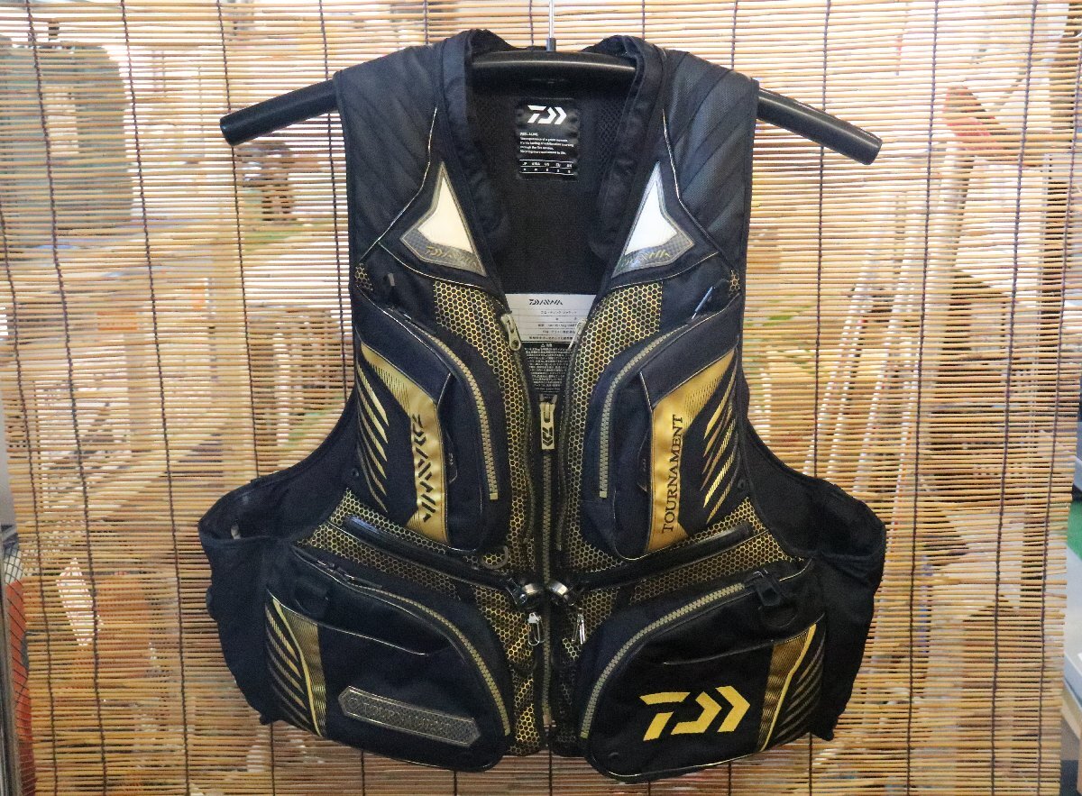 Yahoo!オークション -「ダイワ トーナメント」(ライフジャケット Yahoo!オークション -「ダイワ トーナメント」(ライフジャケット