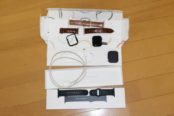 Apple Watch Series 8 GPS+Cellularモデル 45mm ミッドナイトアルミニウムケース