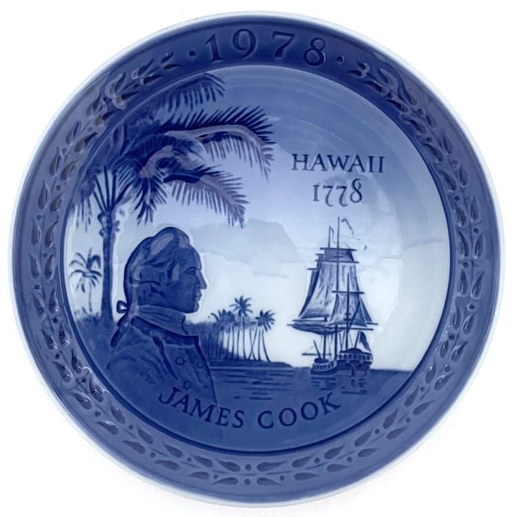 ロイヤル コペンハーゲン イヤープレート ブルー ホワイト 未使用 美品 プレー