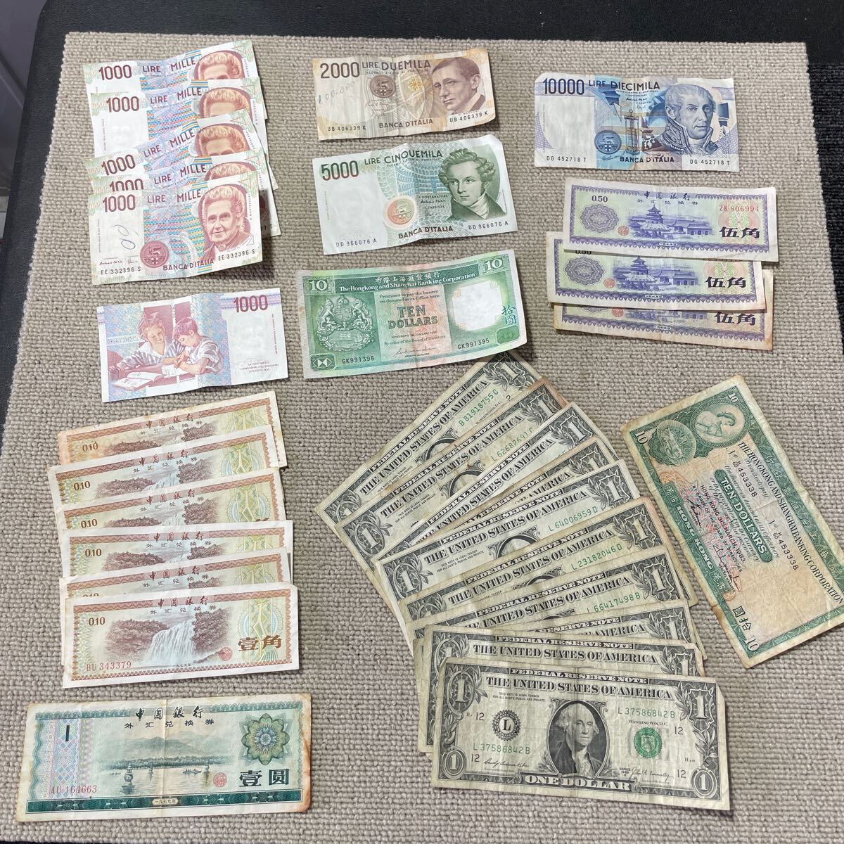 香港ドル　旧紙幣　硬貨　1700ドル　旧札 香港ドル 旧紙幣 硬貨 1700ドル 旧札