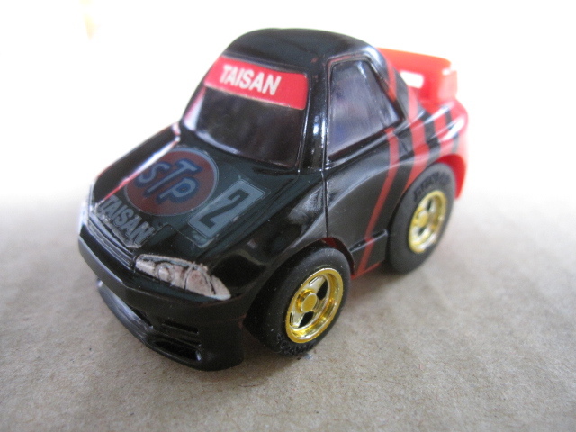 チョロQ プログレッサ TAISAN R32 ADVAN Amazon | 日本製 チョロQ HG No.21 スカイライン GT-R R32