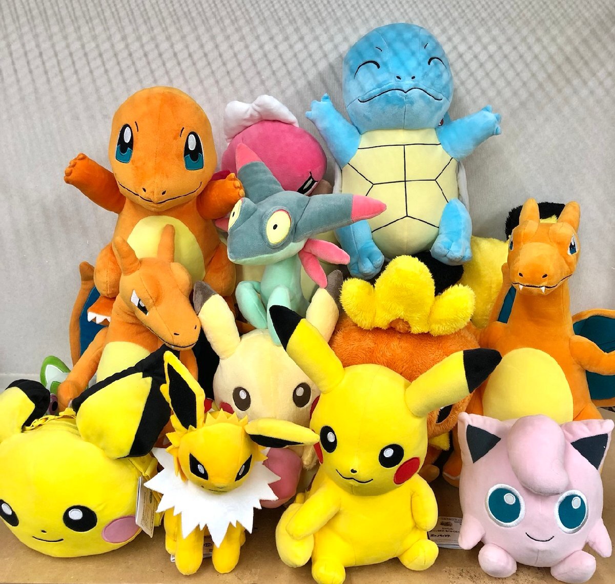 Yahoo!オークション -「ポケモン サンダース ぬいぐるみ Yahoo!オークション -「ポケモン サンダース ぬいぐるみ