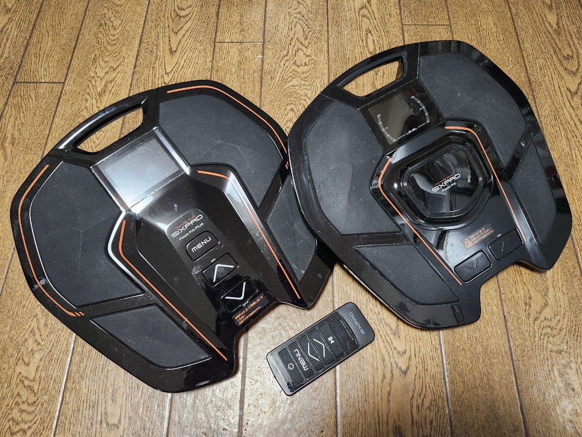 は36◇美品 SIXPAD フットフィット SP‐FF2310F リモコン欠品