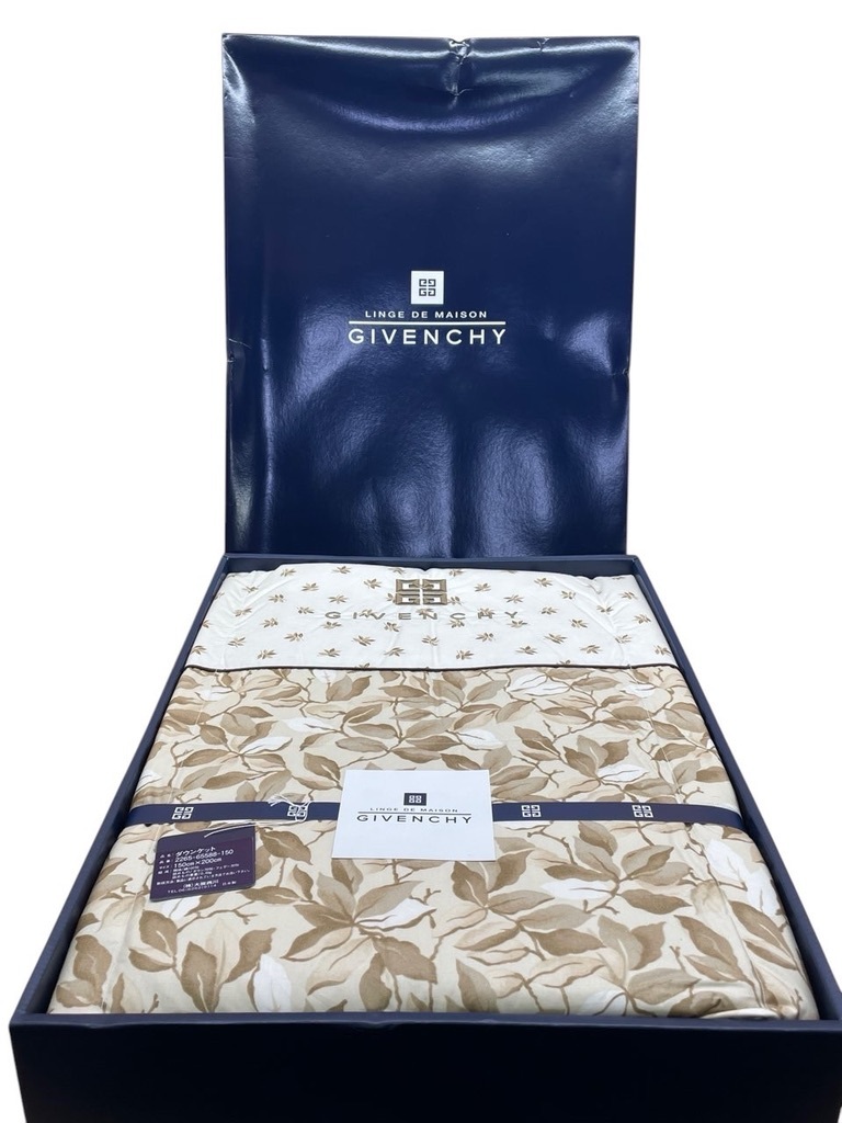 Yahoo!オークション -「)givenchy」(布団) (寝具)の落札相場
