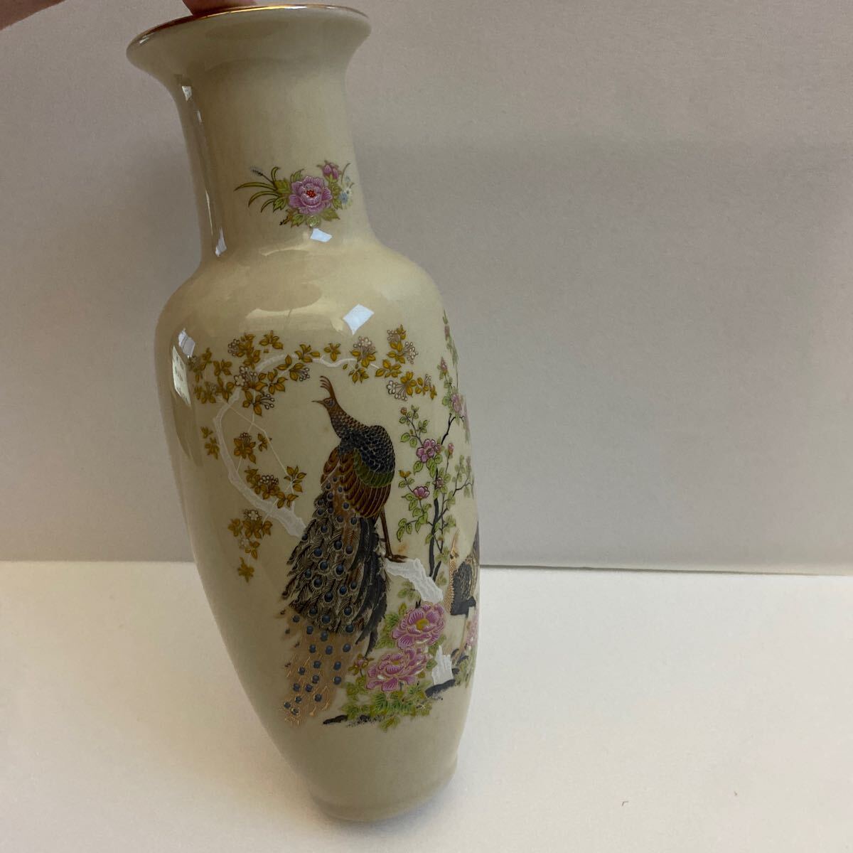 Yahoo!オークション -「九谷焼 花瓶 孔雀」(花器、壷) (九谷)の Yahoo!オークション -「九谷焼 花瓶 孔雀」(花器、壷) (九谷)の