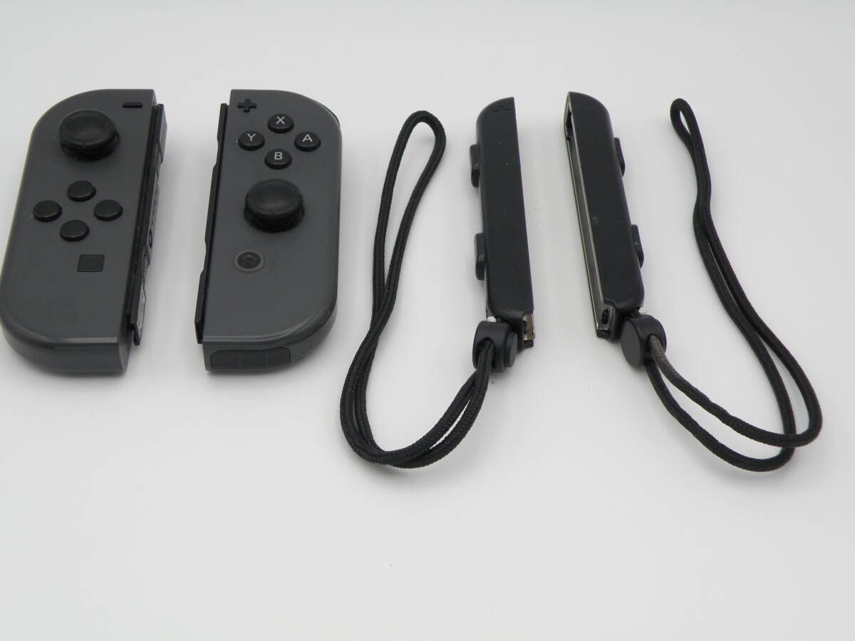 Amazon.com: Nintendo Switch with Gray Joy‑Con - HAC-001(-01