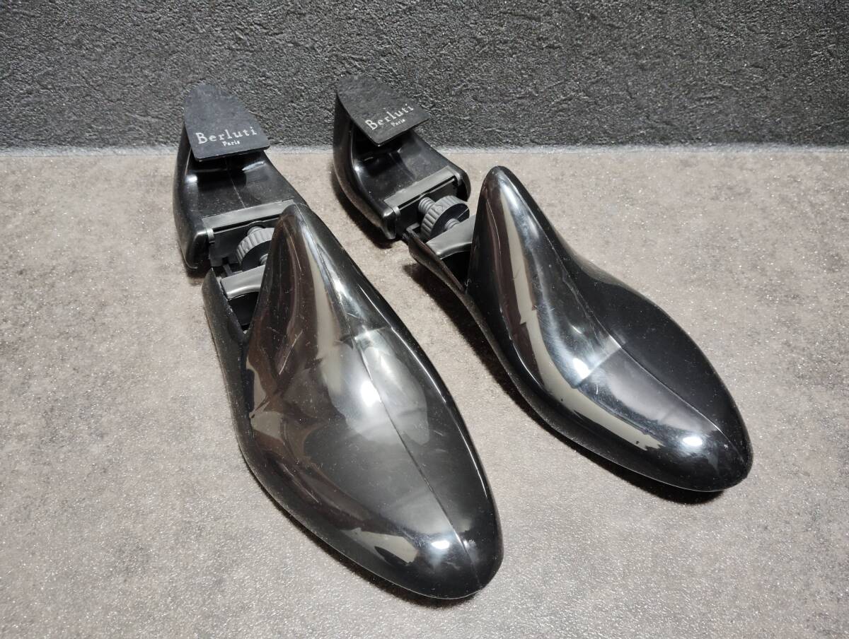 Yahoo!オークション -「Berluti」(シューキーパー) (靴用品)の Yahoo!オークション -「Berluti」(シューキーパー) (靴用品)の
