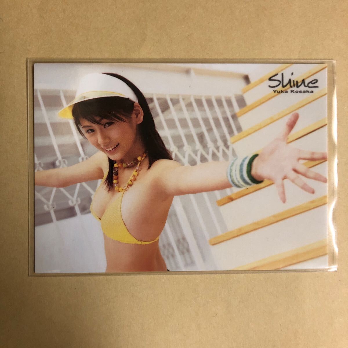 1点もの抽プレ】小阪由佳 直筆サイン入りポラ 赤ビキニ水着 アイドル