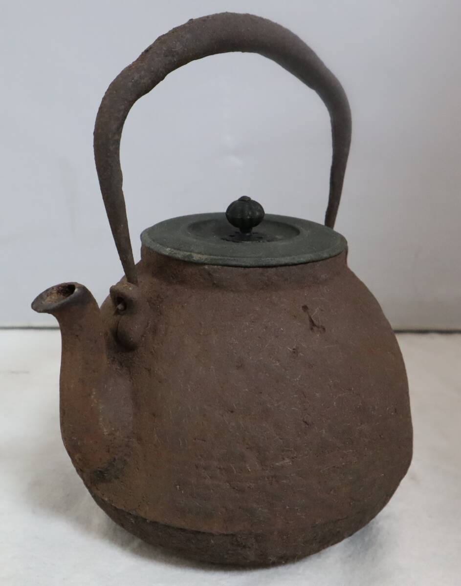 南部鉄瓶 刻印あり 詳細不明 鉄瓶 南部鉄器伝統工芸品 鉄ビン