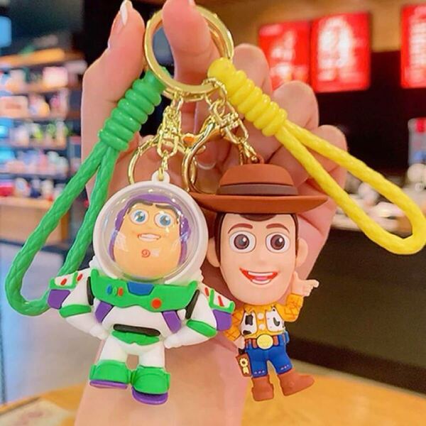 【新品】トイストーリー バスライトイヤー&ウッディ キーホルダー 2点セット