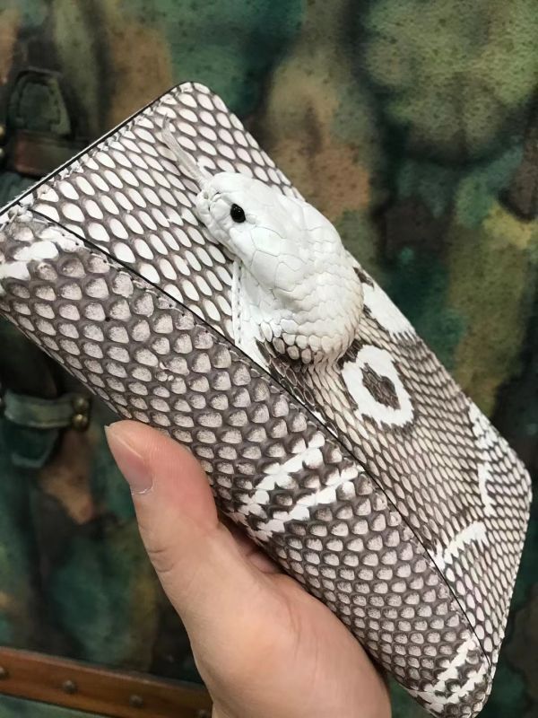 稀少品 コブラヘッド 蛇革 長財布 ロングウォレット コブラ