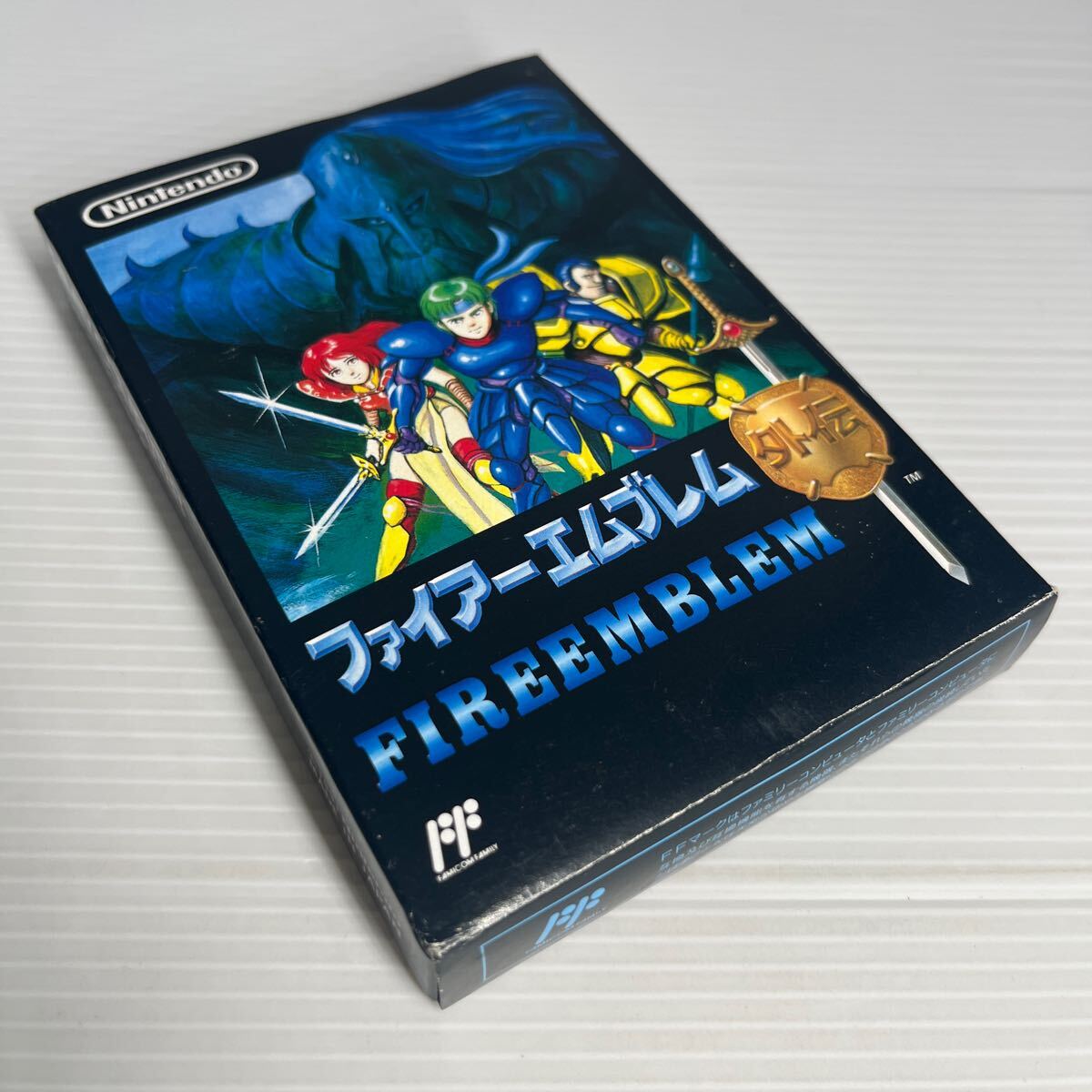 ファイアーエムブレム外伝 説明書の通販 by ヨシフラヤカモト