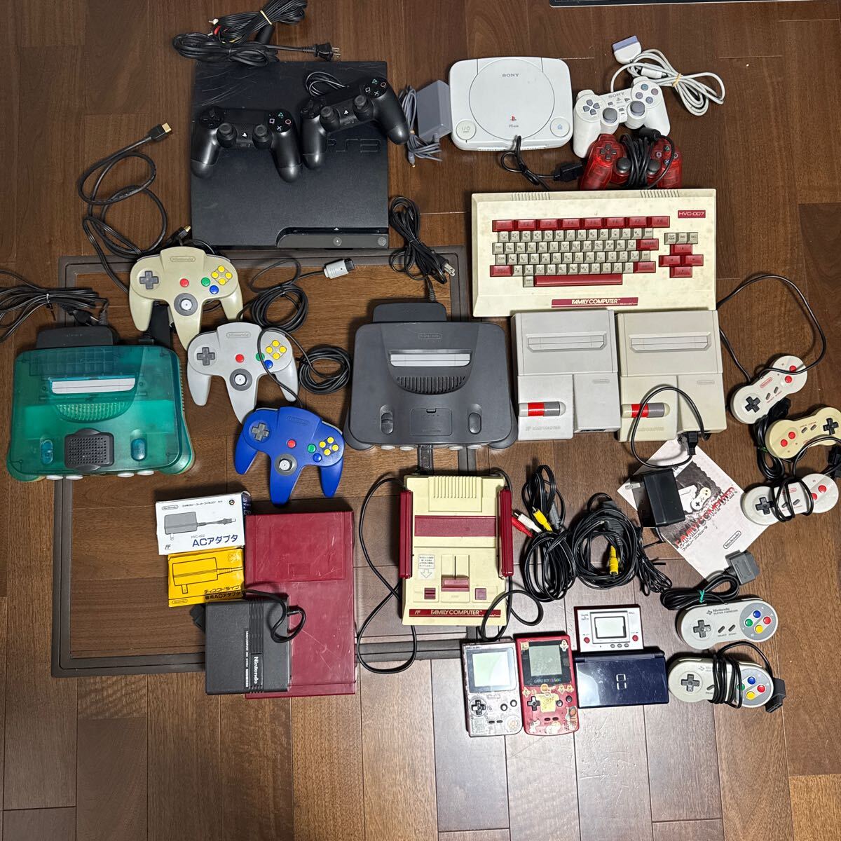 Yahoo!オークション -「newファミコン本体」の落札相場・落札価格