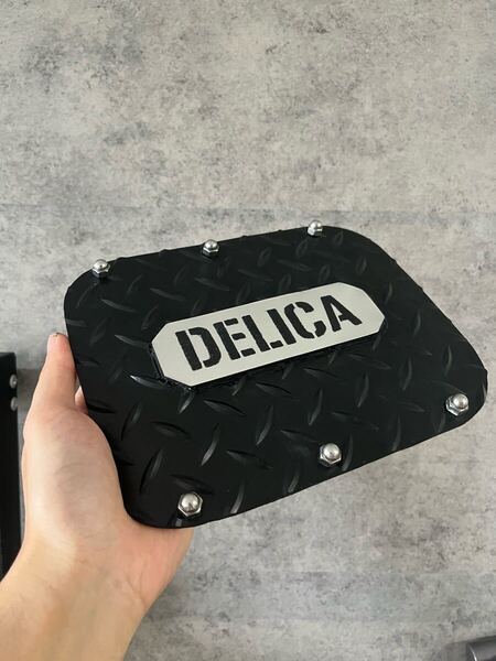 給油口カバー デリカ DELICA D5 前期 後期 簡単貼り付け