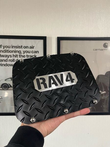 給油口カバー 新型RAV4 前期 後期 簡単貼り付け