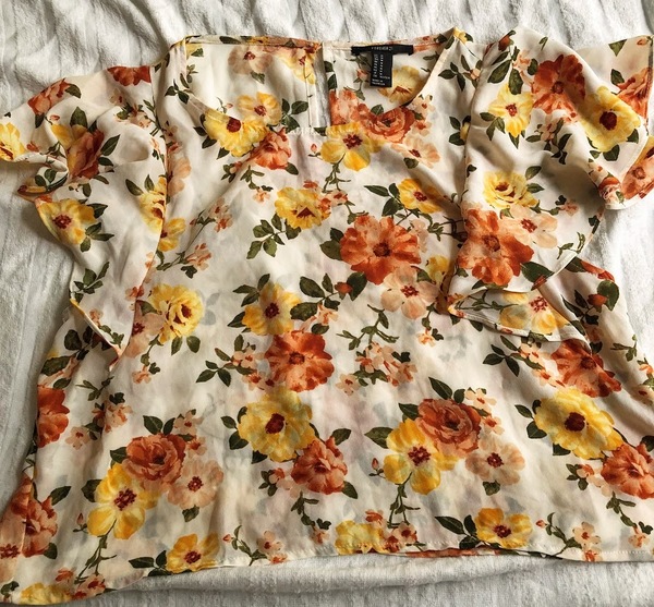 美品☆花柄★カットソー★半袖★☆フォーエバー21☆シフォン★FOREVER21