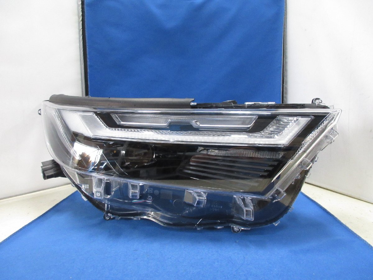 トヨタ　RAV4 左　ヘドライト　中古品　MXAA54 良品 送料込 即決 RAV4 MXAA52/MXAA54 純正 LED 左 ヘッドライト