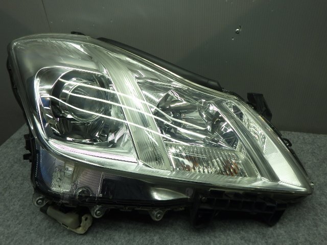 200系クラウン　ロイヤル後期　ヘッドライト 200系クラウンロイヤル後期 ヘッドライト