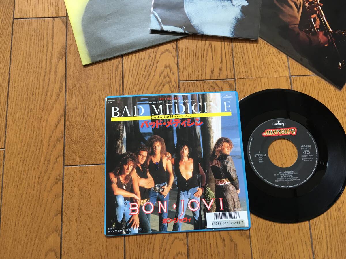 □ BON JOVI NEW JERSEY 日本盤帯付き美品！ ボートラ1曲ライブ