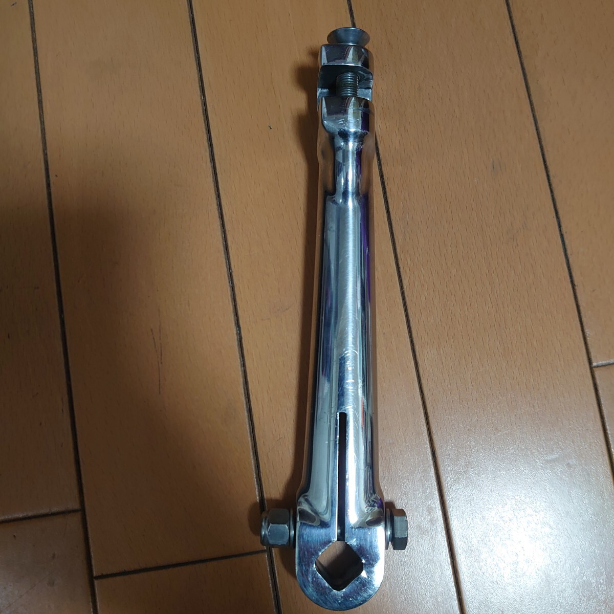 キックアーム - DRAG Specialties | アンバーピース