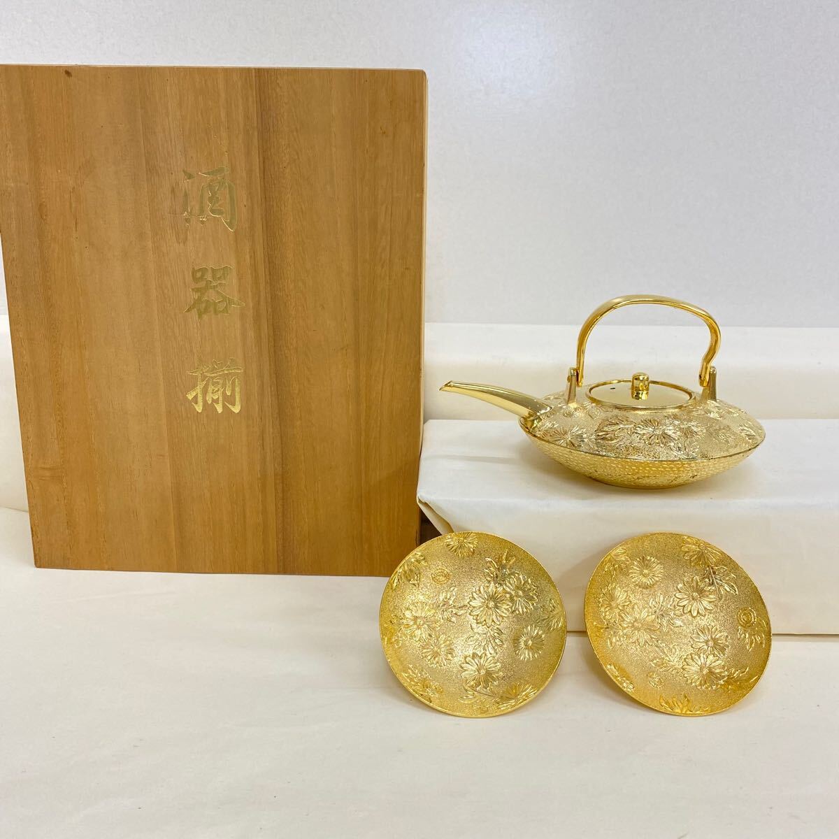 Yahoo!オークション -「瓶子セット」(金製) (金属工芸)の落札 Yahoo!オークション -「瓶子セット」(金製) (金属工芸)の落札
