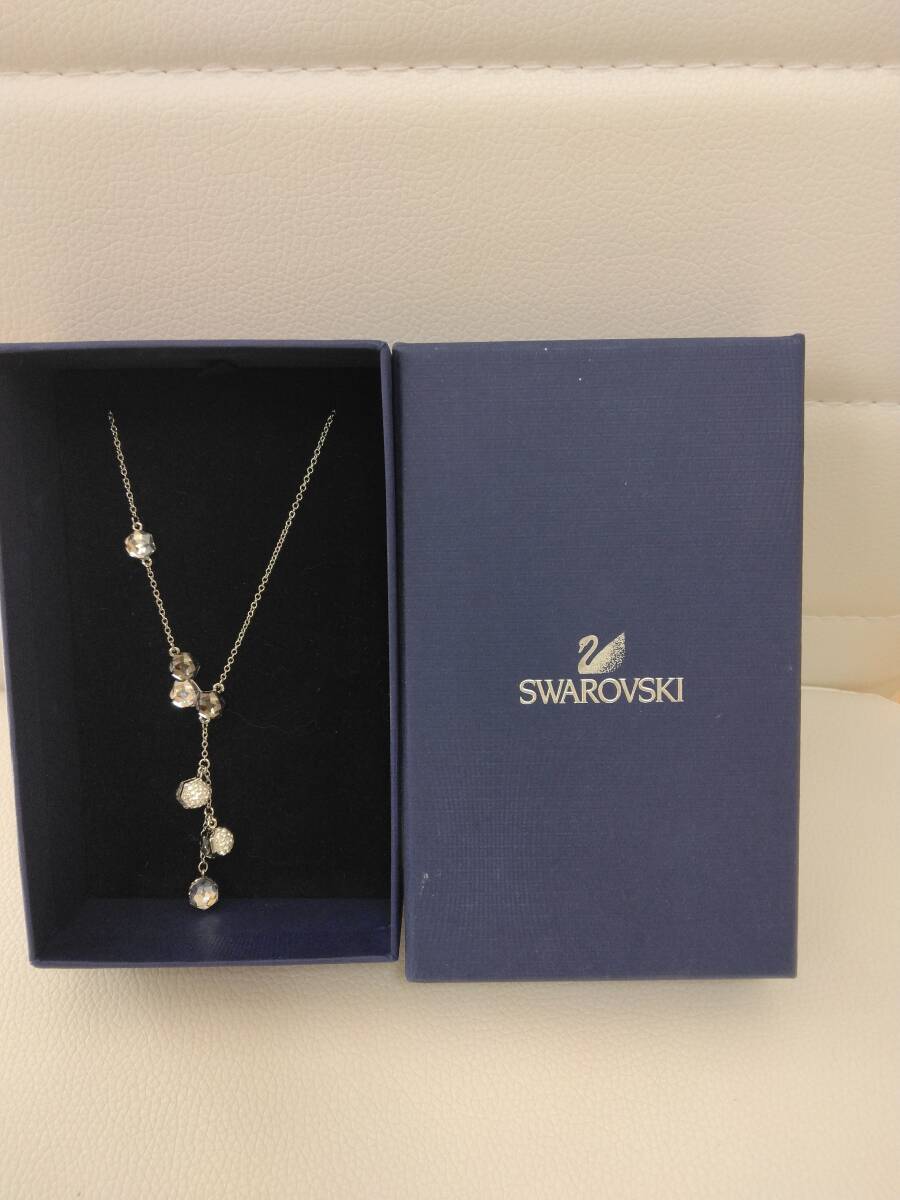 SWAROVSKI - 箱付き スワロフスキー ネックレス シルバーカラー