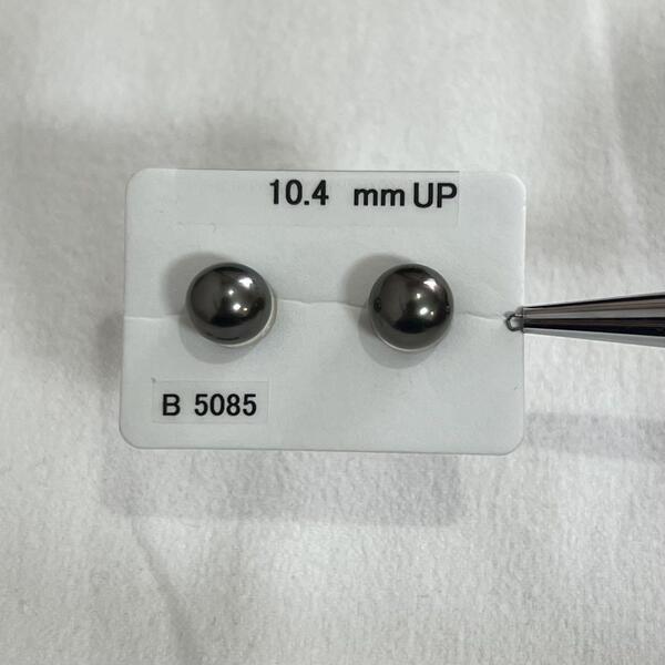 一粒パールピアス 黒蝶真珠 10.4mm pt900(プラチナ900) スタッドピアス 南洋真珠 タヒチ 新品未使用