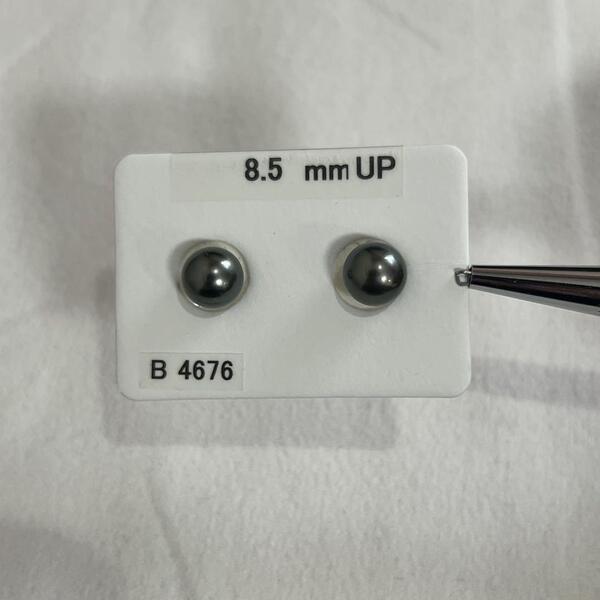一粒 パールピアス 黒蝶真珠 8.5mm pt900(プラチナ900) 黒真珠 南洋真珠 タヒチ スタッドピアス 新品未使用
