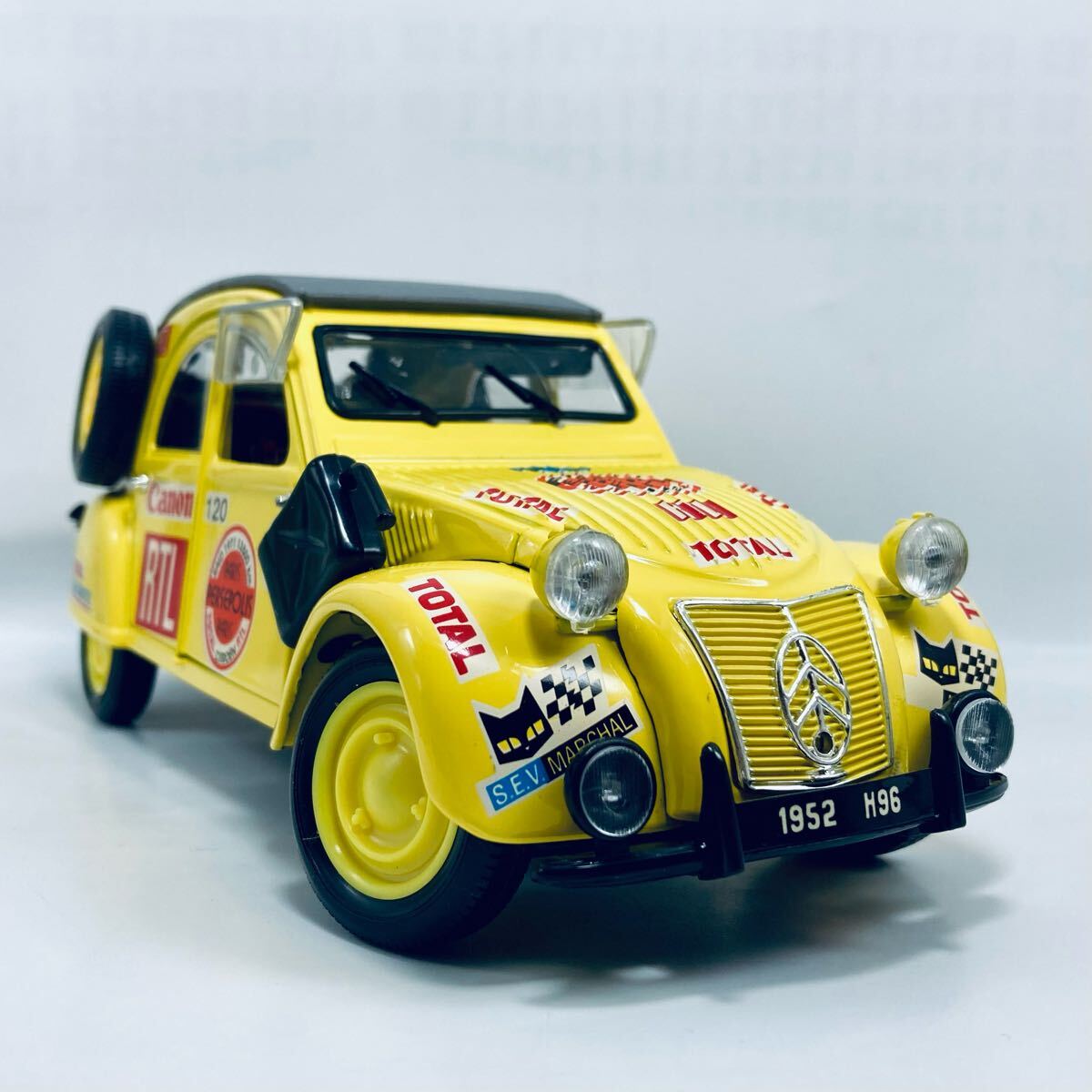 Yahoo!オークション -「シトロエン 2cv」(マイスト) (自動車)の