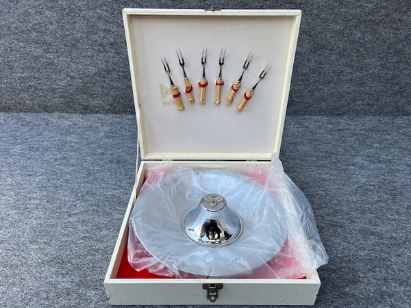 <送料込>未使用/昭和レトロ オードブルサーバー/ステンレス 盛皿フルーツサーバー/ケーキサーバー/デザートサーバー/パーティ/果物
