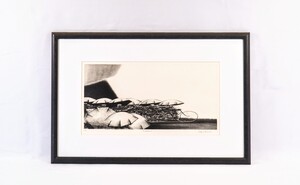 真作 黒田茂樹 銅版画「North bound」画寸 49cm×24cm 神奈川県出身 人気の傘と自転車シリーズ 時間と空間を表現するために形を借る 10460