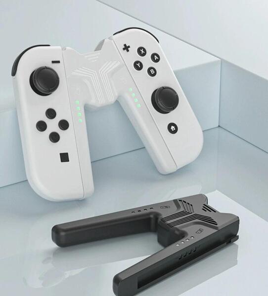 白 ニンテンドースイッチ ジョイコン充電グリップ Switch Joy-Con