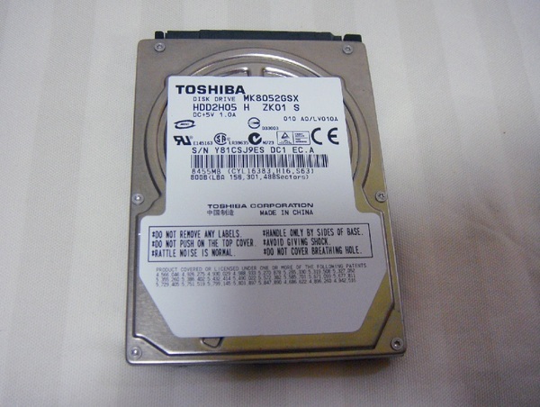 送料無料!美品 動作良好消毒済み●TOSHIBA 東芝 MK8052GSX 2.5インチ 80GB●PS3 CECHL0080GB 取出品②