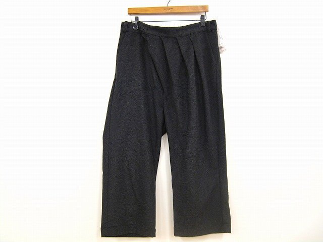 ノーアイディー　フラワーグラデーション　アンクルパンツ　ブラック　サイズ2 ノーアイディーフラワーグラデーションアンクルパンツブラック