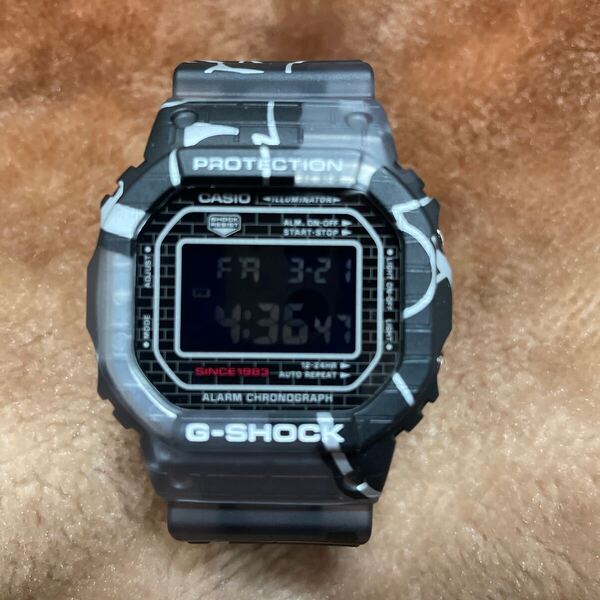 送料無料 DW-5000SS-1JR G-SHOCK Street Sprit シリーズ スクリューバック 反転液晶 カシオ