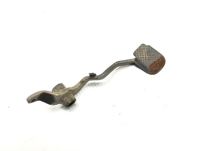 0110　RA01J　RZ50　ステップ左右　ブレーキペダル　100サイズ　ヤマハ ウェビックガレージセール | RZ50のステップ | 中古パーツ