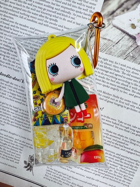 イルメール ガチャ詰めポーチ グリーン イエロー キーホルダー ストラップ