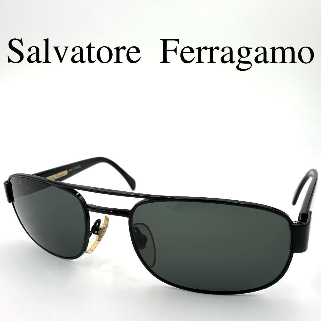 極美品 Salvatore Ferragamo サルヴァトーレフェラガモ