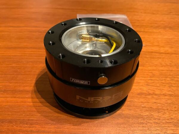 クイックリリース NRG ステアリング ボス 黒 ブラック レンチン音あり ステアリング クイックリリース NRG ボス ブラック 正規品