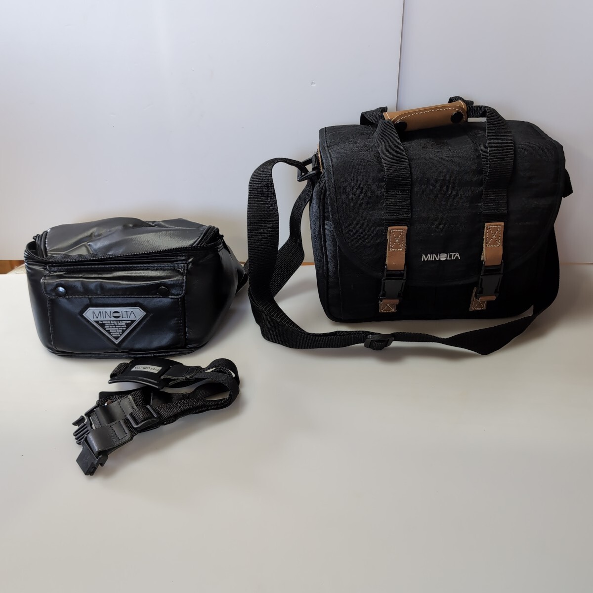 Minolta ショルダーカメラバッグ【未使用】 – Ein Camera