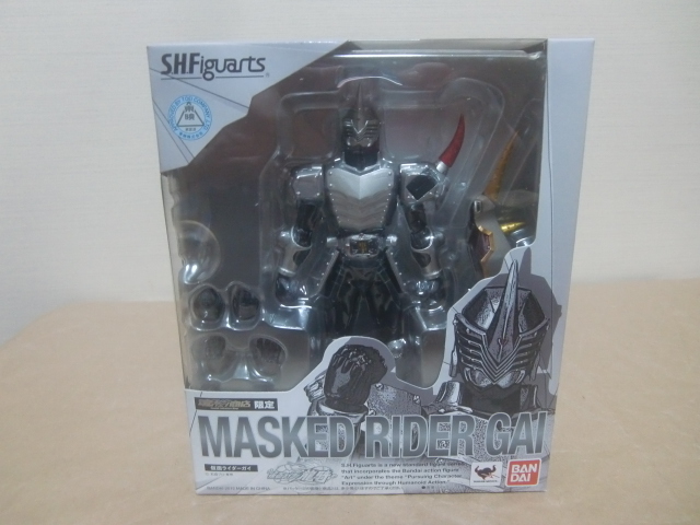 Amazon.co.jp: S.H.フィギュアーツ 仮面ライダー龍騎 仮面