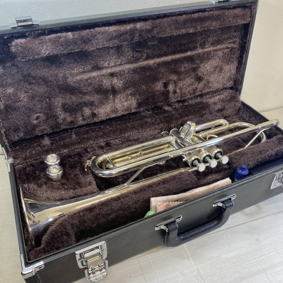 Yahoo!オークション -「ytr-2335」(トランペット) (管楽器)の Yahoo!オークション -「ytr-2335」(トランペット) (管楽器)の