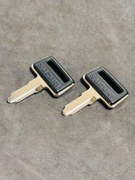 GN125 ブランクキー 純正 新品 2本 TS250ハスラー TS185ER A100 AX100 AX115 スズキ スペアキー 合鍵