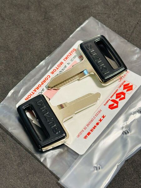 GN125 ブランクキー 純正新品 2本 TS250 ハスラー TS185ER A100 AX100 AX115 スズキ スペアキー 合鍵