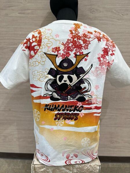 PANDIESTA KUMANEKO SPIRITS Tee 585853 白 XLサイズ 戦国武将 鎧兜 和柄 可愛い パンダ 半袖Tシャツ 刀 熊猫謹製