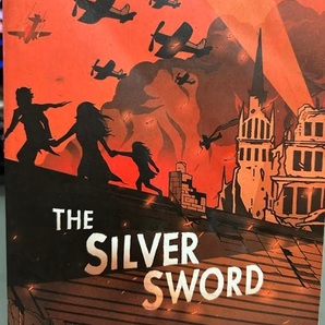 【送料無料】 The Silver Sword Ian Serraillier