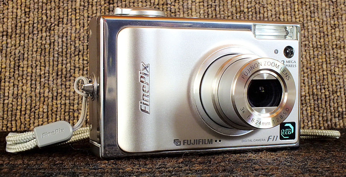 Yahoo!オークション -「finepix f11」(デジタルカメラ) (カメラ Yahoo!オークション -「finepix f11」(デジタルカメラ) (カメラ